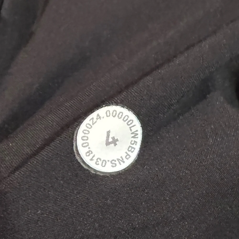 Lululemon On the Fly 7/8 Pant | Size 4 | Black